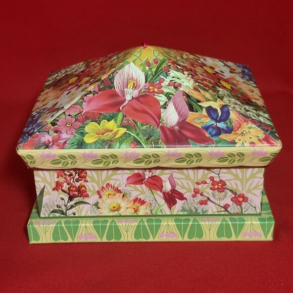 Punch Studio Lavender Soap Keepsake Floral Gift Box - Picture 11 of 13